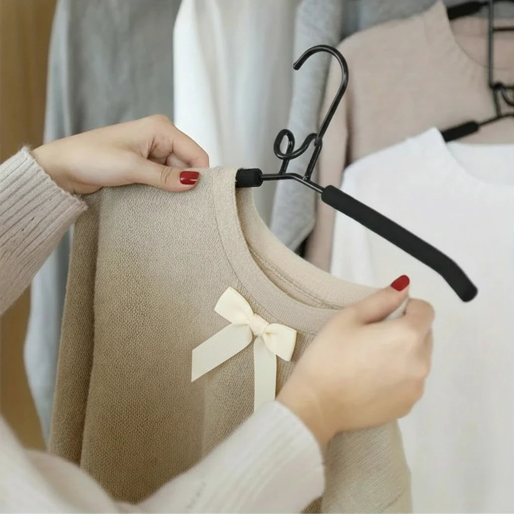 Space Saving Non-Slip Hanger Set