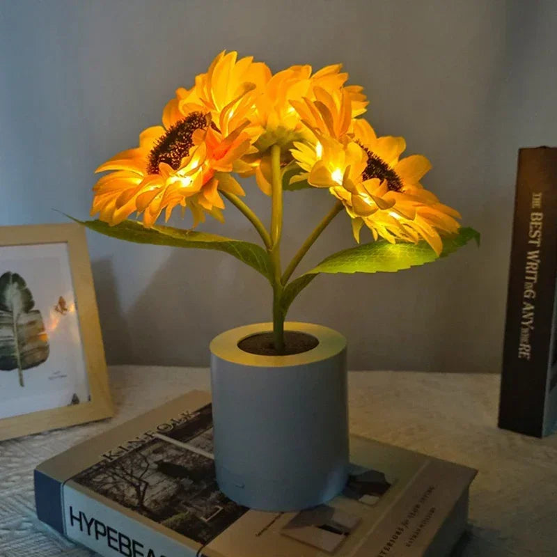 Golden Hour Sunflower Lamp