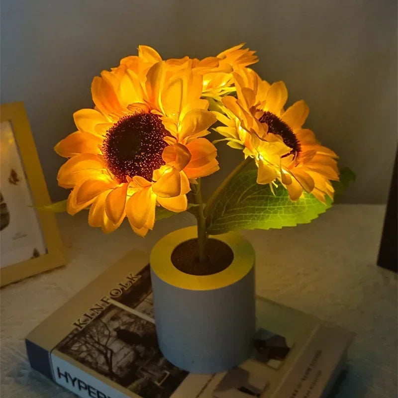 Golden Hour Sunflower Lamp